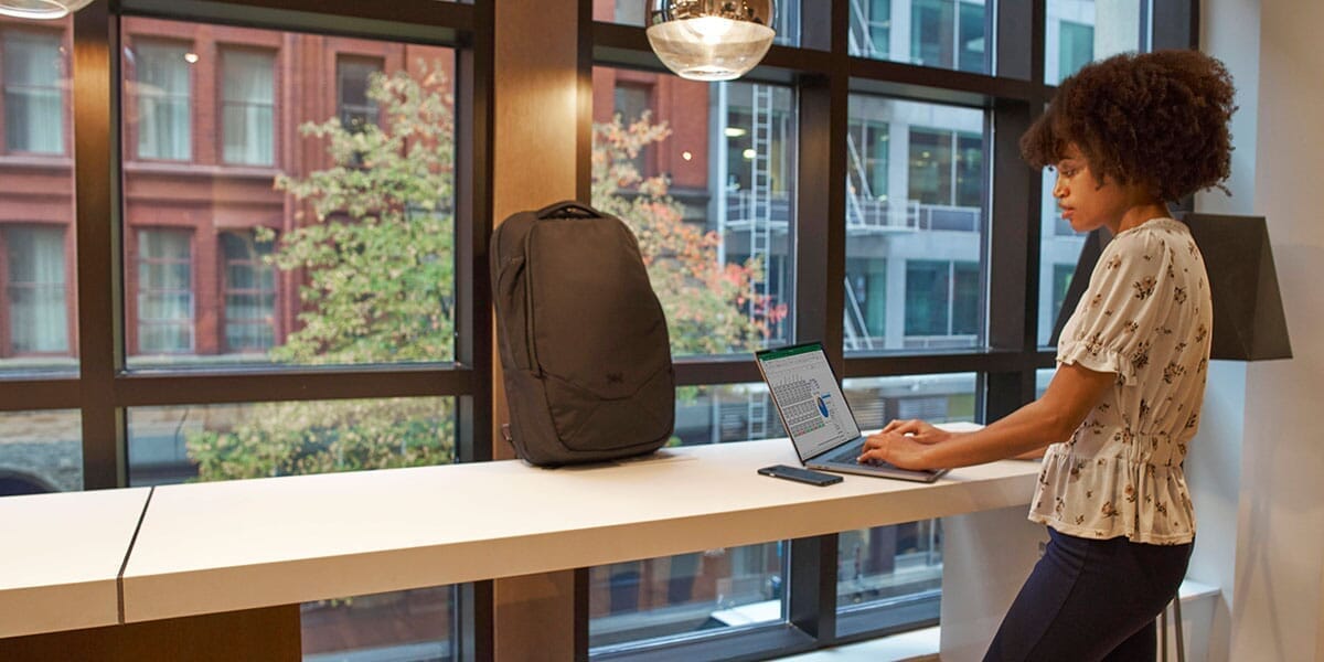backpack for carrying two laptops Expandable Carry-on Large Cabin 17" laptop RiutBag Secure Laptop Backpacks for Greater Journeys Does it have a USB charging port for mobile devices Targus Drifter II Laptop Carrying