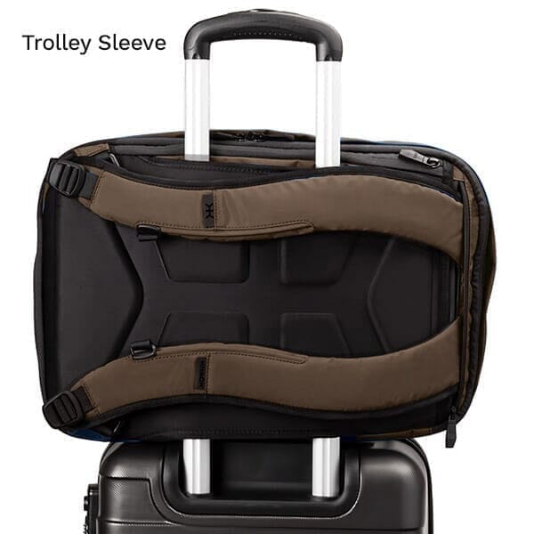 Series 2: Medium Expandable Knack Pack® Backpack Knack Pinecone