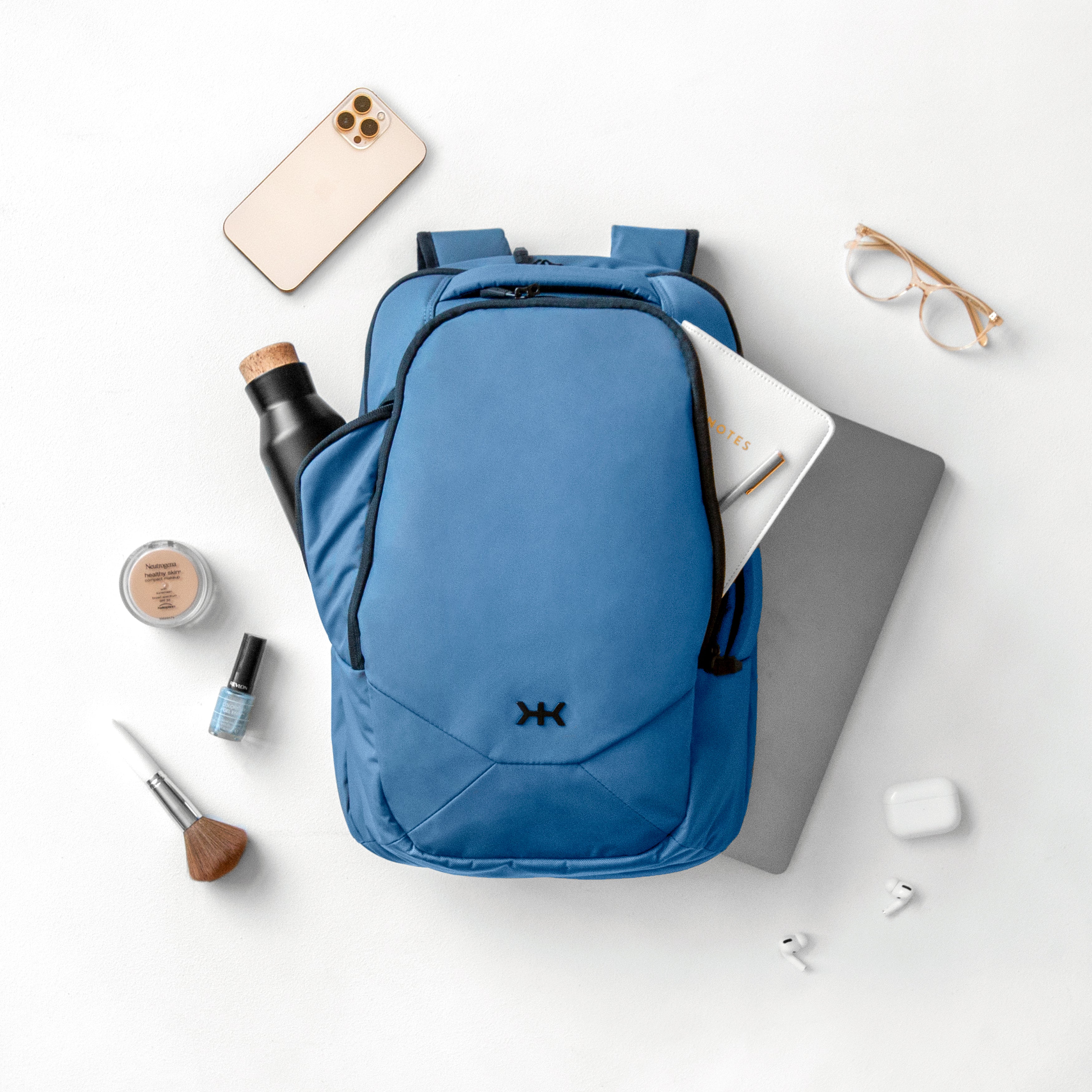 The 4 Most Common Travel Packing Styles | Knack